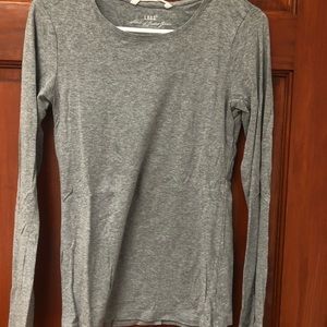 H&M fitted grey shirt